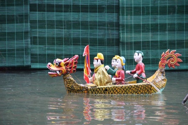 Xem múa rối nước tại Bảo tàng Dân tộc học Việt Nam