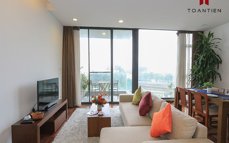 Choose serviced apartment or hotel for a business trip?